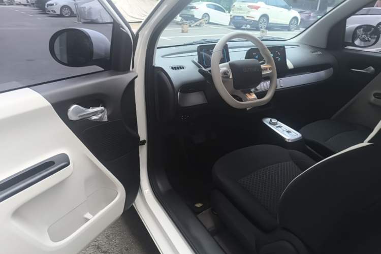 Used CHANGAN NEVO Lumin 2026 Model Treasure Edition 205km Passionate Beige Ningde Driver Seat