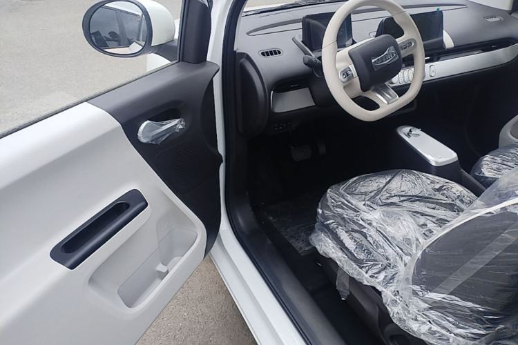 Used CHANGAN NEVO Lumin 2026 Model Treasure Edition 205km Passionate Beige Ningde Driver Seat