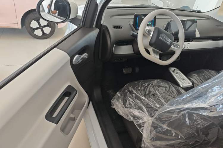 Used CHANGAN NEVO Lumin 2026 Model Treasure Edition 205km Passionate Beige Ningde Driver Seat