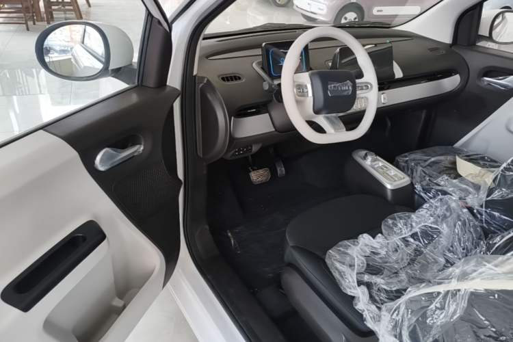 Used CHANGAN NEVO Lumin 2026 Model Treasure Edition 205km Passionate Beige Ningde Driver Seat