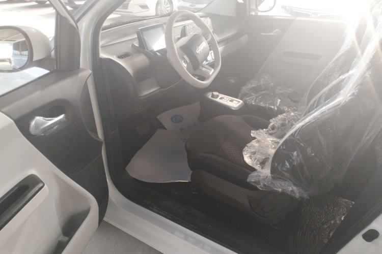 Used CHANGAN NEVO Lumin 2026 Model Treasure Edition 205km Beloved Beige Guoxuan Driver Seat