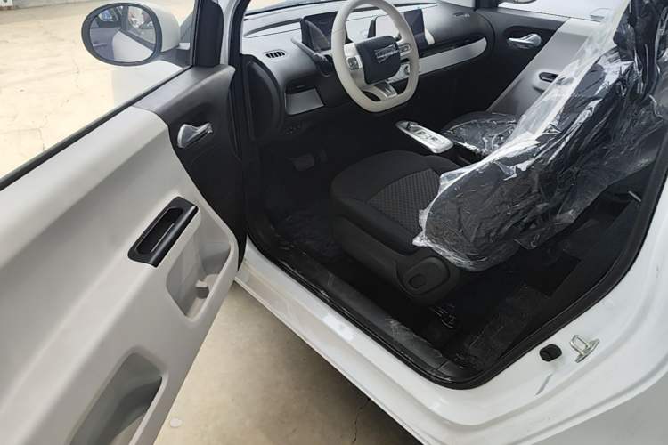Used CHANGAN NEVO Lumin 2026 Model Treasure Edition 205km Passionate Beige Ningde Driver Seat