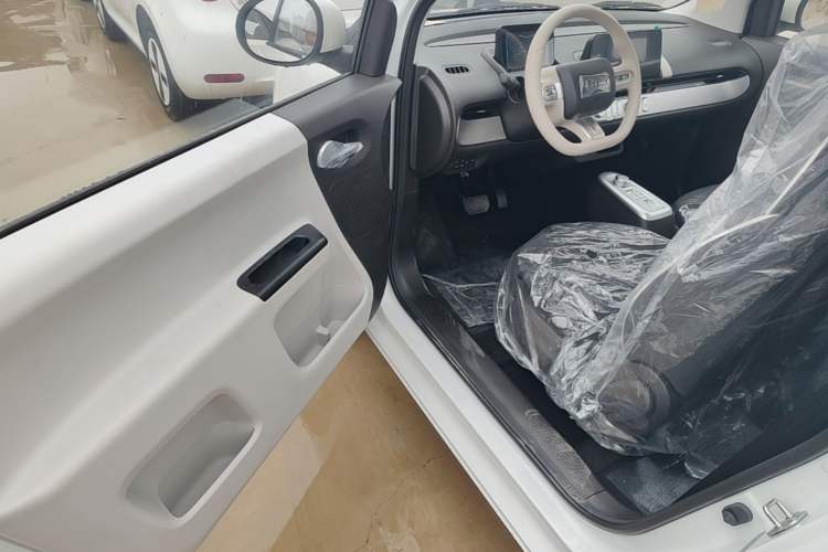 Used CHANGAN NEVO Lumin 2026 Model Treasure Edition 205km Passionate Beige Ningde Driver Seat