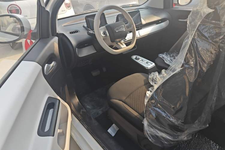 Used CHANGAN NEVO Lumin 2026 Model Treasure Edition 205km Passionate Beige Ningde Driver Seat