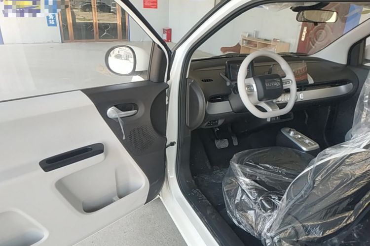 Used CHANGAN NEVO Lumin 2026 Model Treasure Edition 205km Passionate Beige Ningde Driver Seat