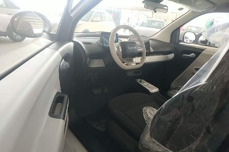 Used CHANGAN NEVO Lumin 2026 Model Treasure Edition 205km Passionate Beige Ningde Driver Seat