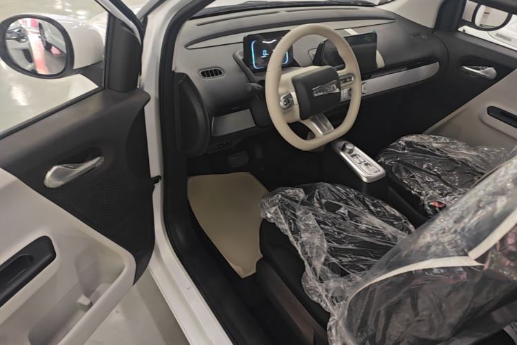 Used CHANGAN NEVO Lumin 2026 Model Treasure Edition 205km Passionate Beige Ningde Driver Seat