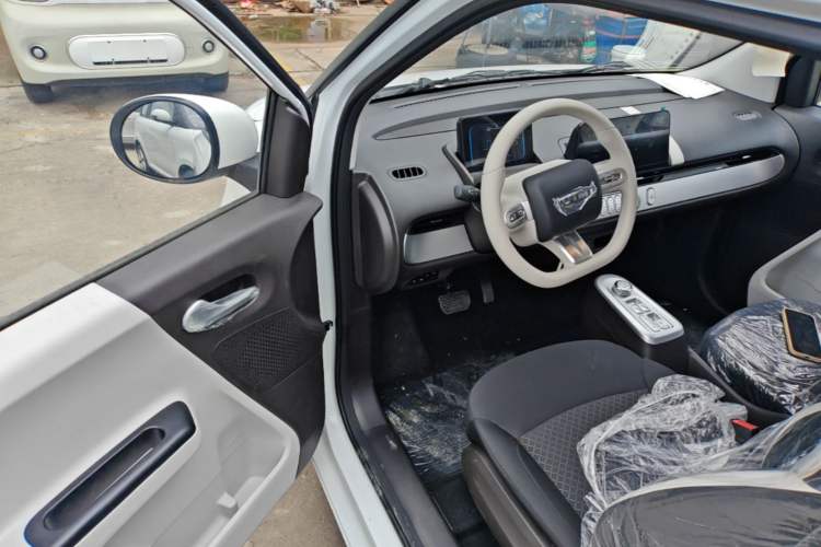 Used CHANGAN NEVO Lumin 2026 Model Treasure Edition 205km Beloved Beige Guoxuan Driver Seat