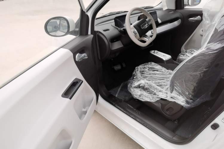 Used CHANGAN NEVO Lumin 2026 Model Treasure Edition 205km Passionate Beige Ningde Driver Seat