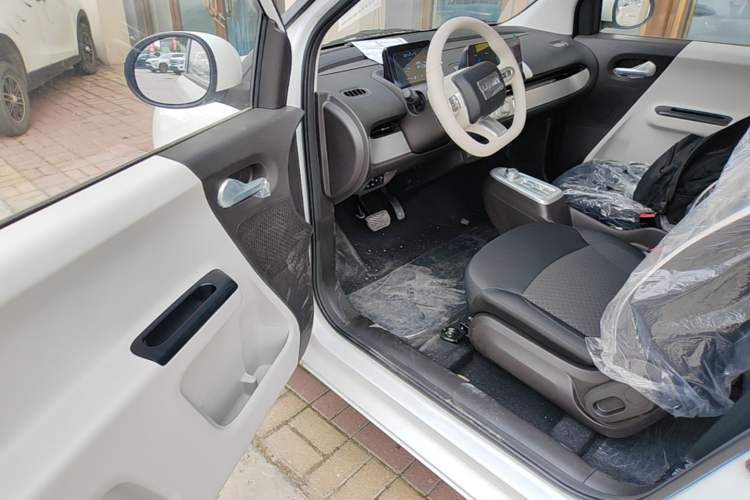 Used CHANGAN NEVO Lumin 2026 Model Treasure Edition 205km Passionate Beige Ningde Driver Seat