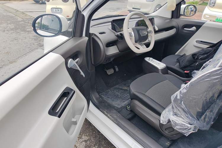 Used CHANGAN NEVO Lumin 2026 Model Treasure Edition 205km Passionate Beige Ningde Driver Seat