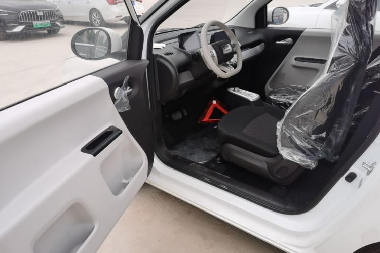 Used CHANGAN NEVO Lumin 2026 Model Treasure Edition 205km Passionate Beige Ningde Driver Seat