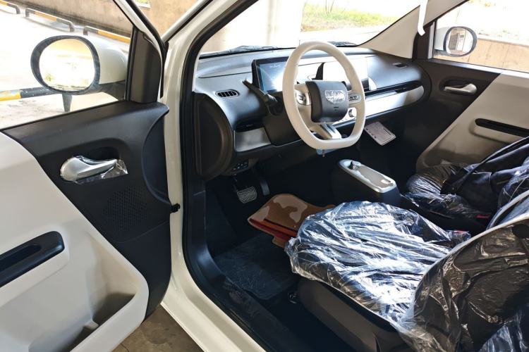 Used CHANGAN NEVO Lumin 2026 Model Treasure Edition 205km Beloved Beige Guoxuan Driver Seat