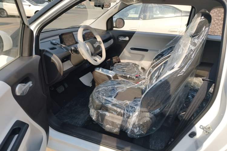 Used CHANGAN NEVO Lumin 2026 Model Treasure Edition 205km Passionate Beige Ningde Driver Seat