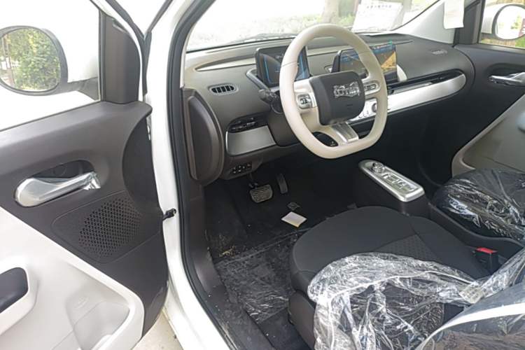 Used CHANGAN NEVO Lumin 2026 Model Treasure Edition 205km Passionate Beige Ningde Driver Seat