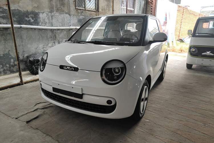 Ojetý CHANGAN NEVO Lumin 2026 Model Treasure Edition 205km Passionate Beige Ningde Guazi used car, China used car export, Used car for sale, Used  cars, Cheapest cars for sale