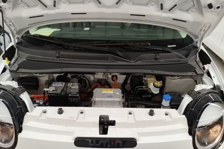 Used CHANGAN NEVO Lumin 2026 Model Treasure Edition 205km Passionate Beige Ningde Engine Bay