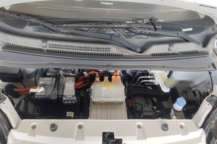 Used CHANGAN NEVO Lumin 2026 Model Treasure Edition 205km Passionate Beige Ningde Engine Bay