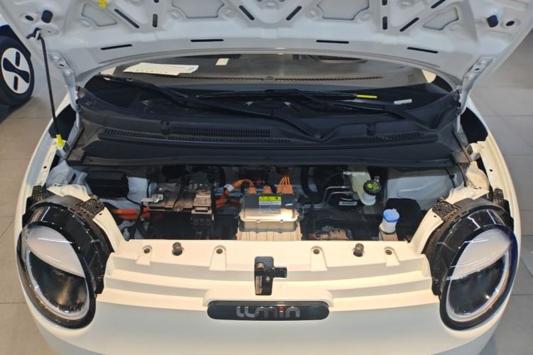 Used CHANGAN NEVO Lumin 2026 Model Treasure Edition 205km Passionate Beige Ningde Engine Bay