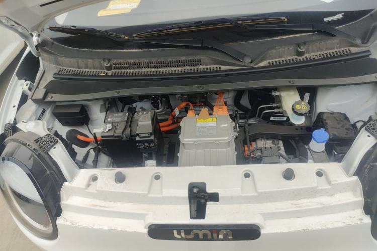 Used CHANGAN NEVO Lumin 2026 Model Treasure Edition 205km Passionate Beige Ningde Engine Bay