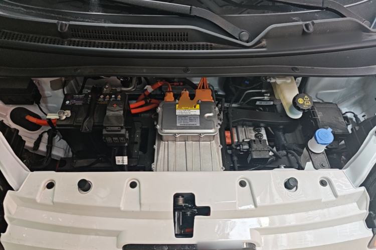 Used CHANGAN NEVO Lumin 2026 Model Treasure Edition 205km Passionate Beige Ningde Engine Bay