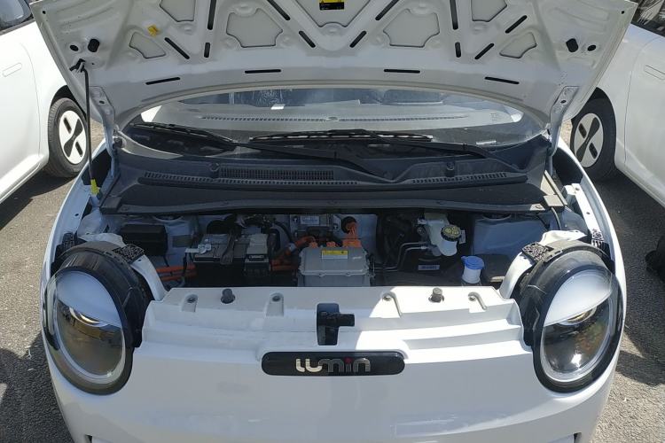 Used CHANGAN NEVO Lumin 2026 Model Treasure Edition 205km Passionate Beige Ningde Engine Bay
