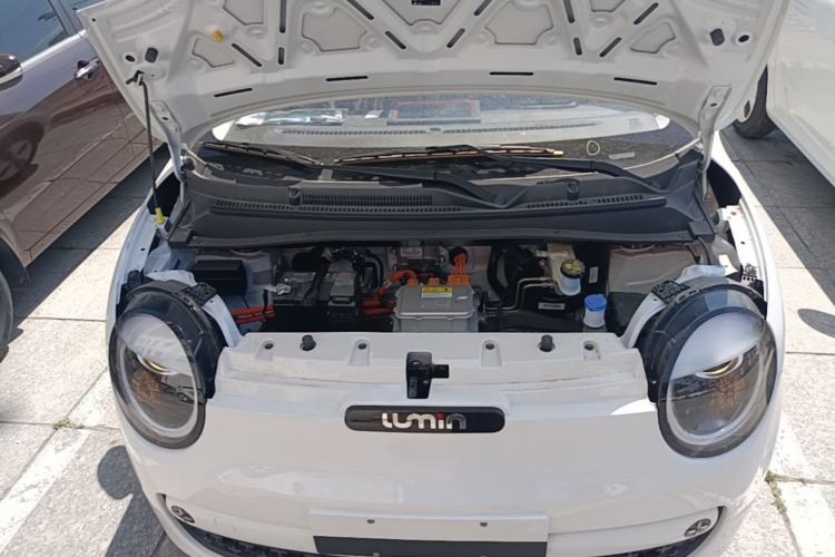 Used CHANGAN NEVO Lumin 2026 Model Treasure Edition 205km Passionate Beige Ningde Engine Bay