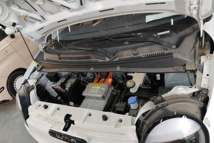 Used CHANGAN NEVO Lumin 2026 Model Treasure Edition 205km Passionate Beige Ningde Engine Bay