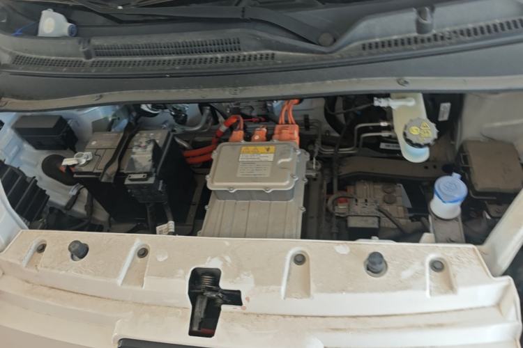 Used CHANGAN NEVO Lumin 2026 Model Treasure Edition 205km Beloved Beige Guoxuan Engine Bay