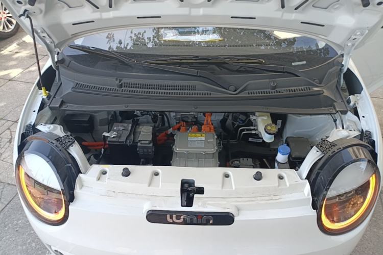 Used CHANGAN NEVO Lumin 2026 Model Treasure Edition 205km Passionate Beige Ningde Engine Bay