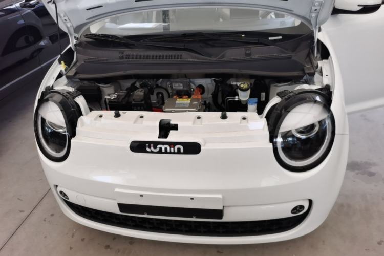 Used CHANGAN NEVO Lumin 2026 Model Treasure Edition 205km Passionate Beige Ningde Engine Bay