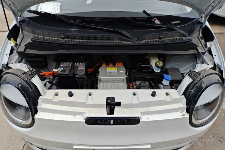 Used CHANGAN NEVO Lumin 2026 Model Treasure Edition 205km Beloved Beige Guoxuan Engine Bay