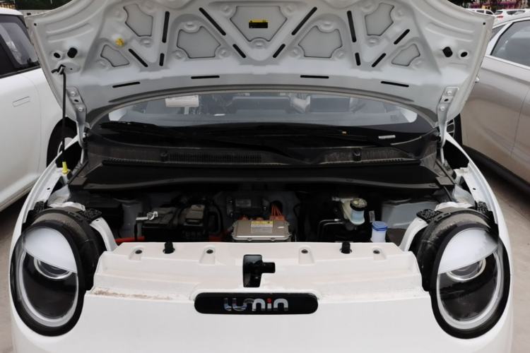 Used CHANGAN NEVO Lumin 2026 Model Treasure Edition 205km Passionate Beige Ningde Engine Bay