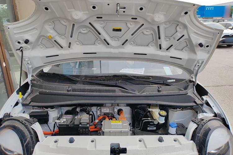 Used CHANGAN NEVO Lumin 2026 Model Treasure Edition 205km Passionate Beige Ningde Engine Bay
