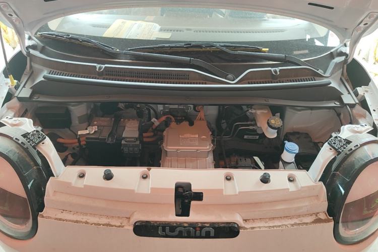 Used CHANGAN NEVO Lumin 2026 Model Treasure Edition 205km Passionate Beige Ningde Engine Bay