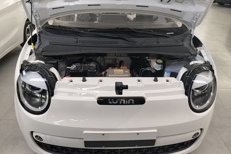 Used CHANGAN NEVO Lumin 2026 Model Treasure Edition 205km Passionate Beige Ningde Engine Bay