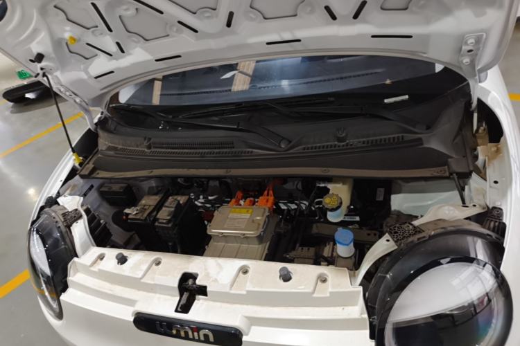 Used CHANGAN NEVO Lumin 2026 Model Treasure Edition 205km Passionate Beige Ningde Engine Bay