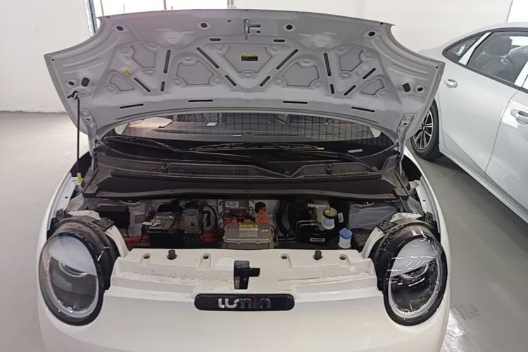 Used CHANGAN NEVO Lumin 2026 Model Treasure Edition 205km Passionate Beige Ningde Engine Bay