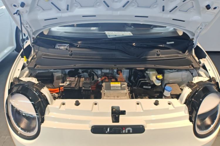 Used CHANGAN NEVO Lumin 2026 Model Treasure Edition 205km Passionate Beige Ningde Engine Bay