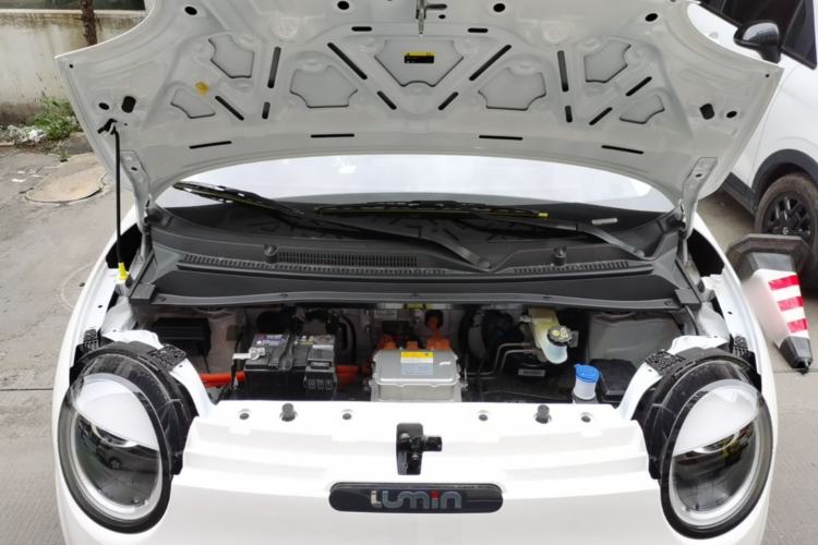 Used CHANGAN NEVO Lumin 2026 Model Treasure Edition 205km Passionate Beige Ningde Engine Bay