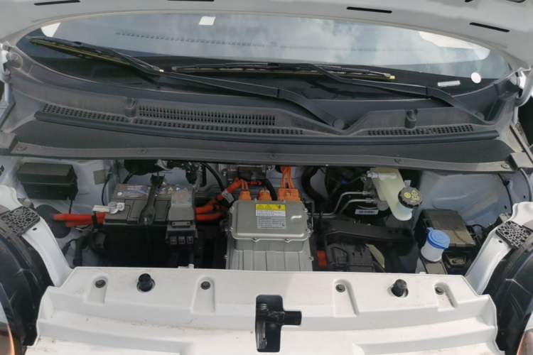 Used CHANGAN NEVO Lumin 2026 Model Treasure Edition 205km Passionate Beige Ningde Engine Bay