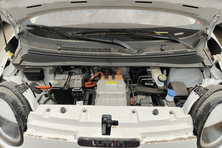 Used CHANGAN NEVO Lumin 2026 Model Treasure Edition 205km Passionate Beige Ningde Engine Bay