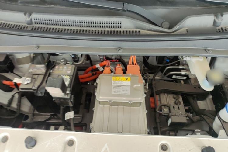 Used CHANGAN NEVO Lumin 2026 Model Treasure Edition 205km Beloved Beige Guoxuan Engine Bay