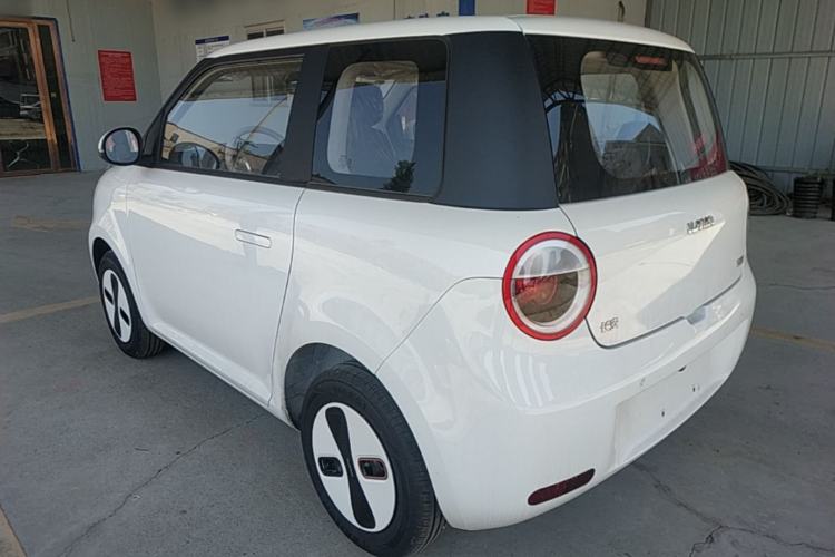 Used CHANGAN NEVO Lumin 2026 Model Treasure Edition 205km Passionate Beige Ningde Exterior 1