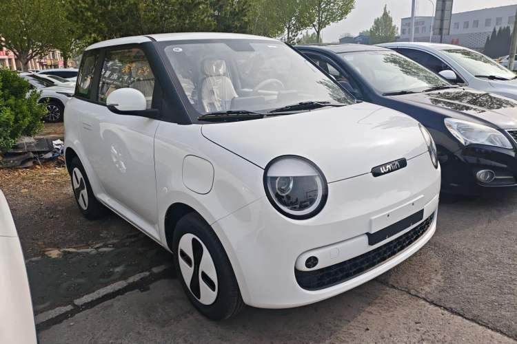 Used CHANGAN NEVO Lumin 2026 Model Treasure Edition 205km Passionate Beige Ningde Exterior 1