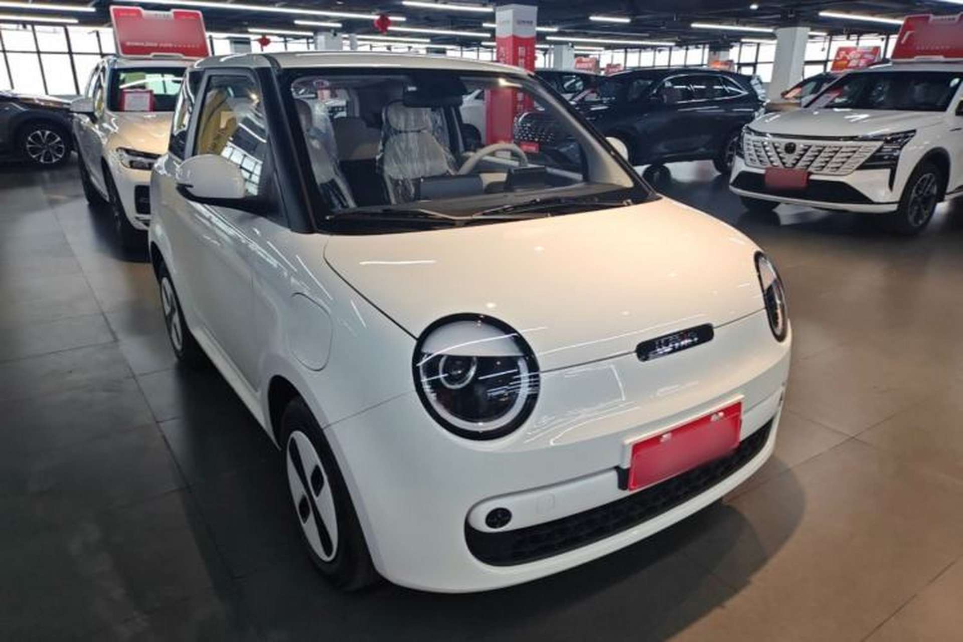Used CHANGAN NEVO Lumin 2026 Model Treasure Edition 205km Passionate Beige Ningde Exterior 1