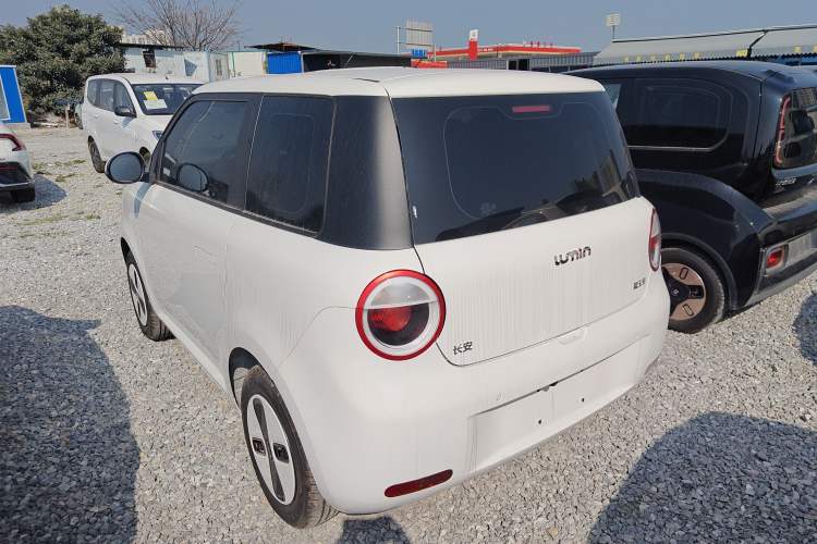 Used CHANGAN NEVO Lumin 2026 Model Treasure Edition 301km Cherished Beige Ningde Exterior 2