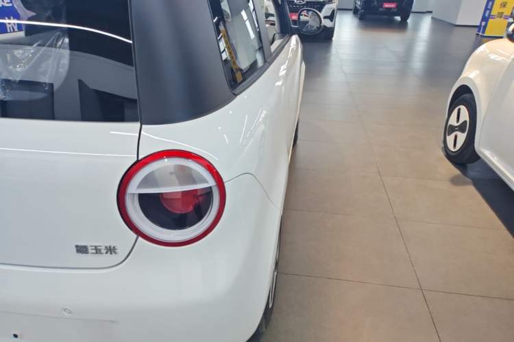 Used CHANGAN NEVO Lumin 2026 Model Treasure Edition 205km Passionate Beige Ningde Exterior 3