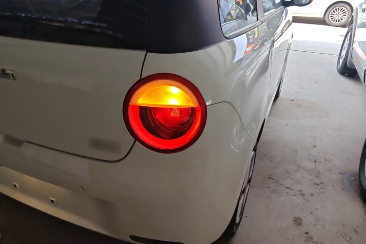Used CHANGAN NEVO Lumin 2026 Model Treasure Edition 205km Beloved Beige Guoxuan Exterior 3
