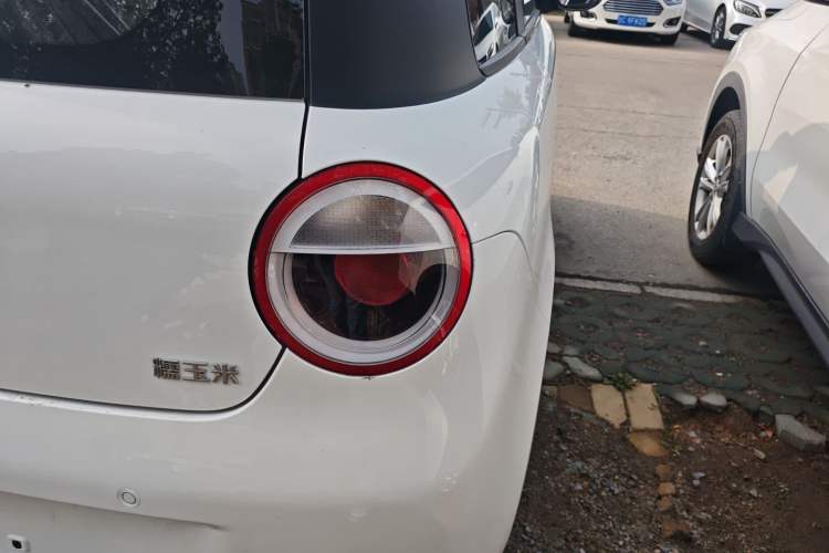Used CHANGAN NEVO Lumin 2026 Model Treasure Edition 205km Passionate Beige Ningde Exterior 3